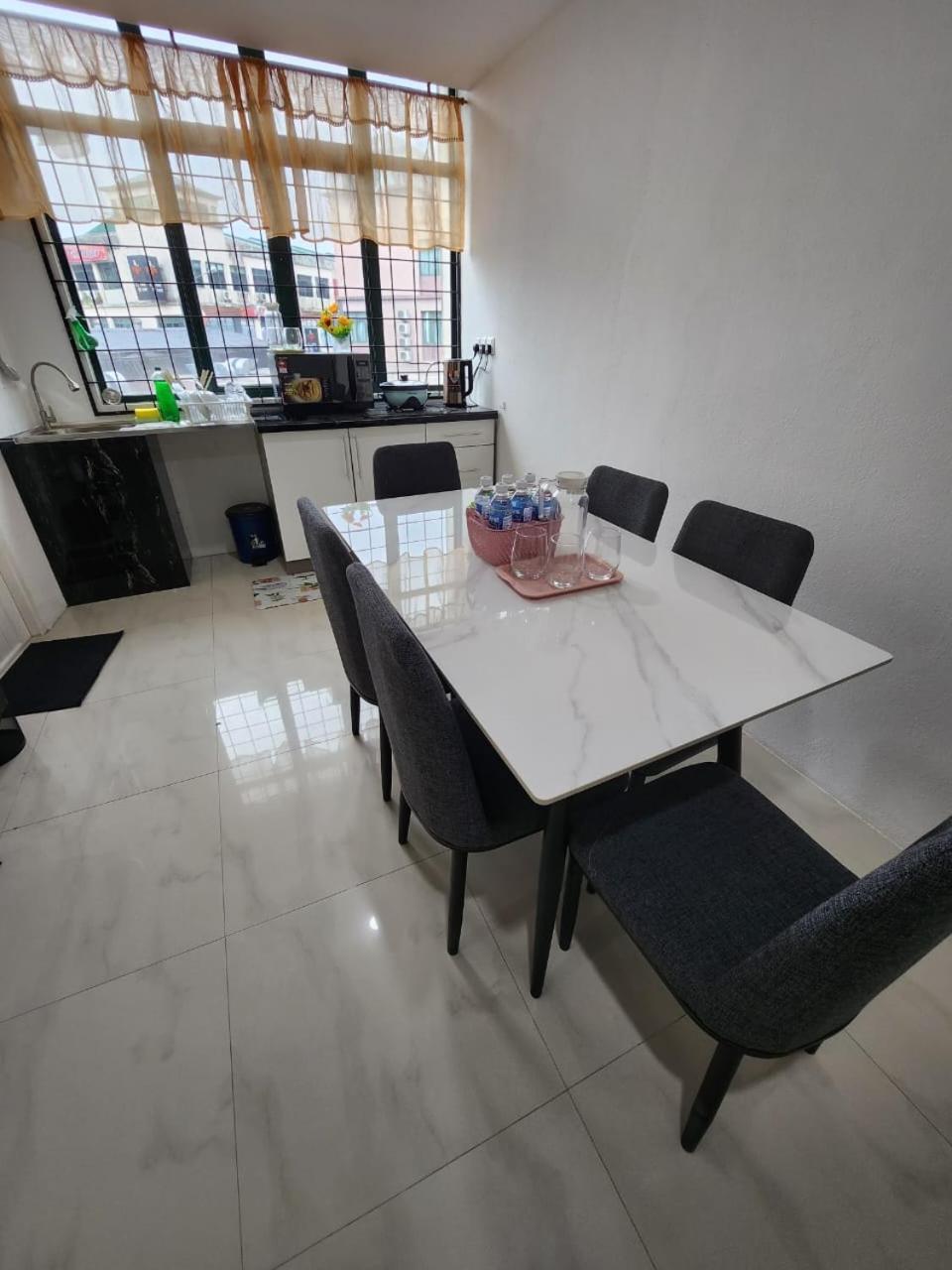 One Point Hotel Κουτσίνγκ Εξωτερικό φωτογραφία